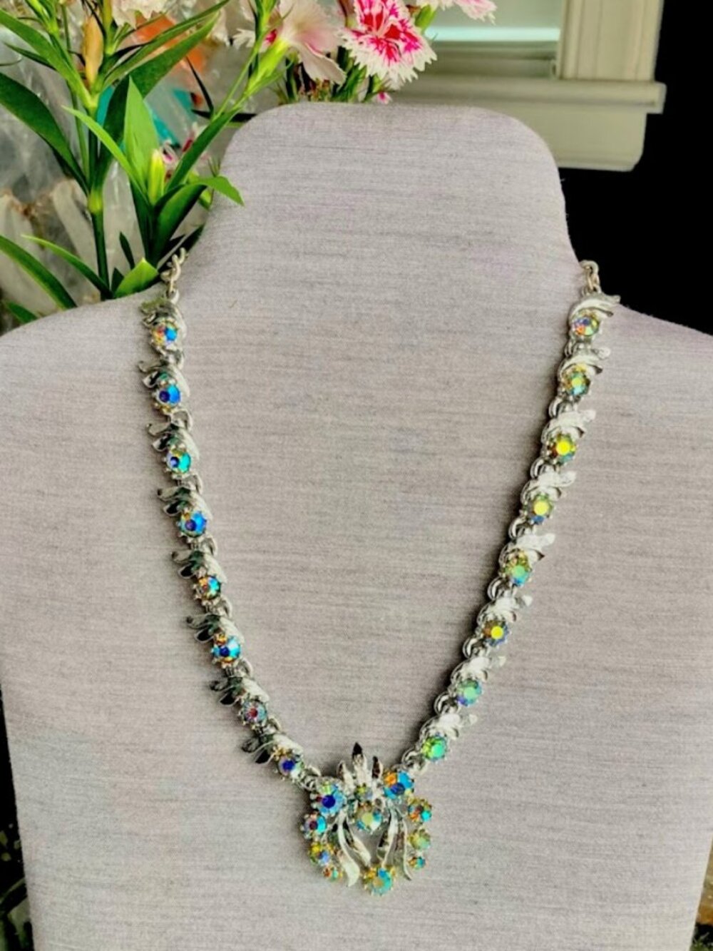 Vintage ARTHUR PEPPER Signed ART Blue AB Rhinestone Statement Necklace Choker